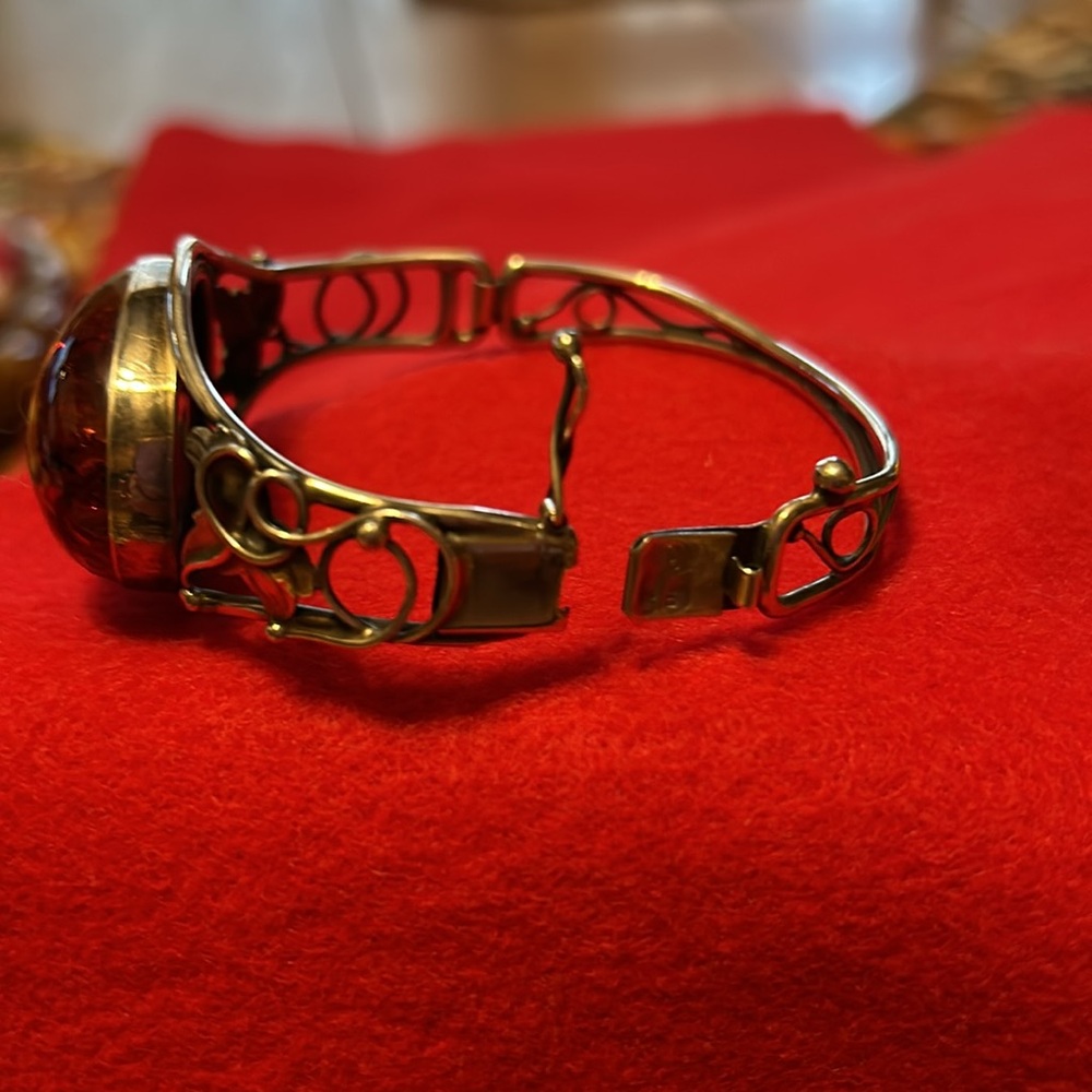Women’s Beautiful Vintage LargeOval Baltic Orange Amber Cabochan Set SS Bracelet - Picture 6 of 9
